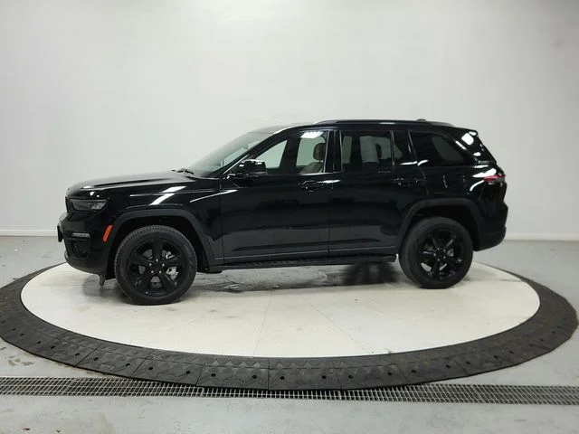Used 2023 Black Jeep Limited image 5