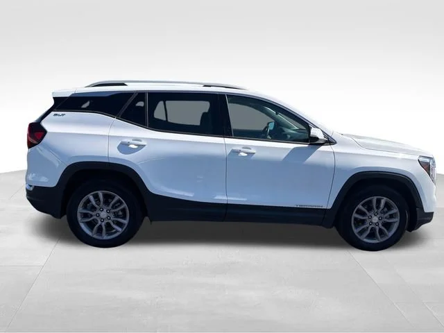 Used 2024 Summit White GMC SLT image 7
