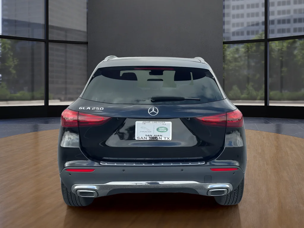 Used 2025 Black Mercedes-Benz GLA 250 image 4
