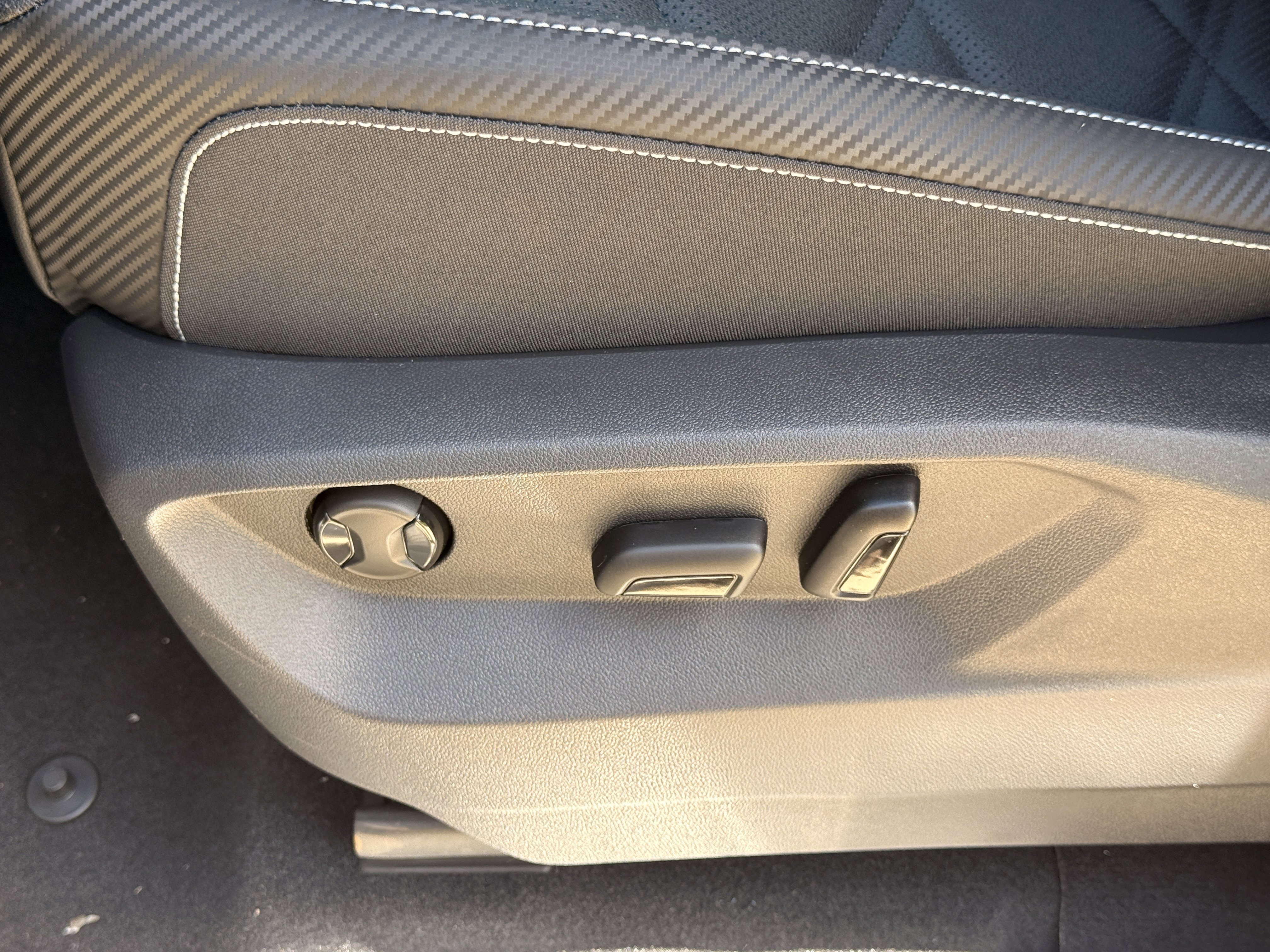 New 2026 Avocado Green Pearl Volkswagen 2.0T SE w/Technology image 8