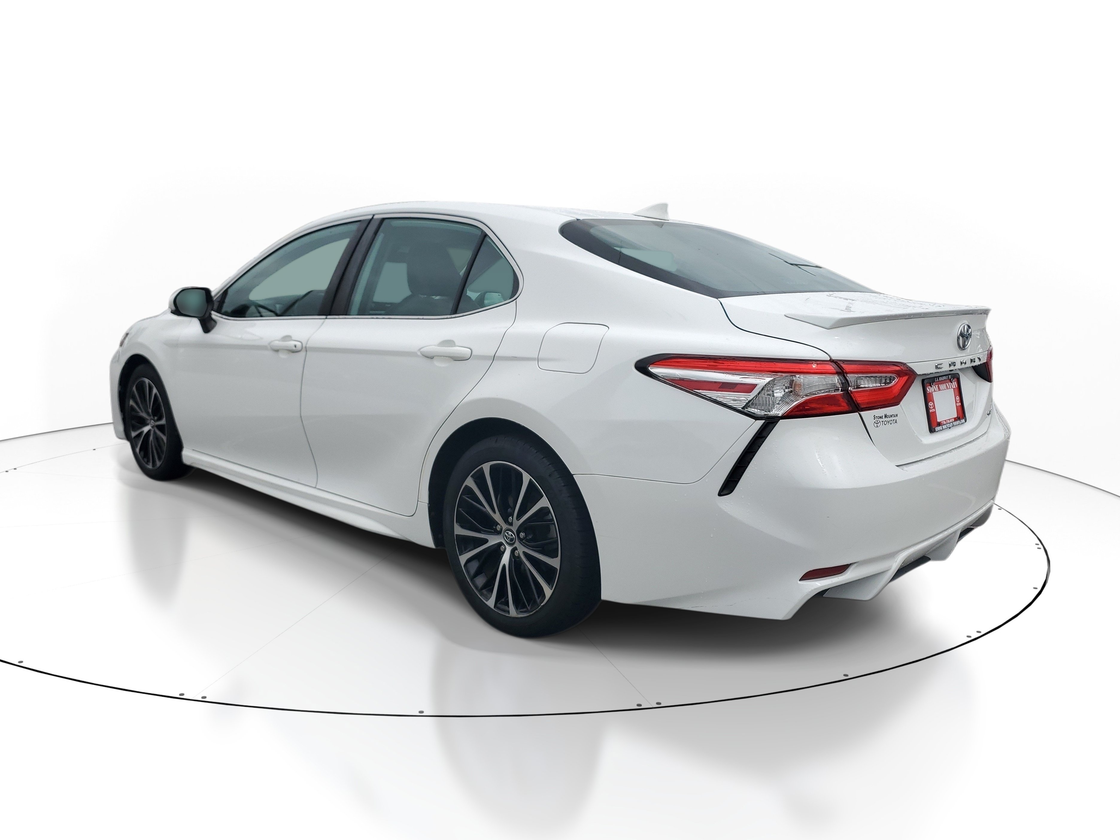 Used 2020 White Toyota SE image 3