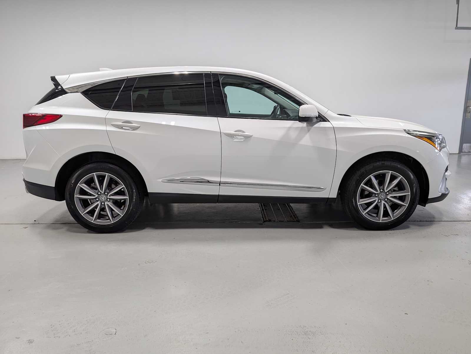 Certified Used 2021 Platinum White Pearl Acura w/Technology Package image 7