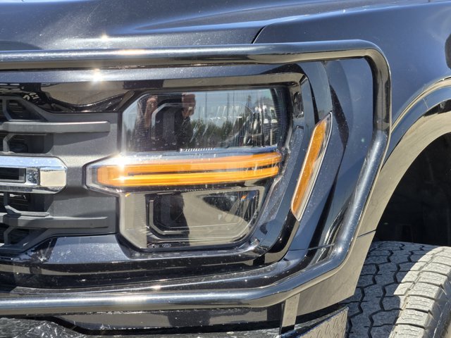 Used 2024 Black Ford  image 8