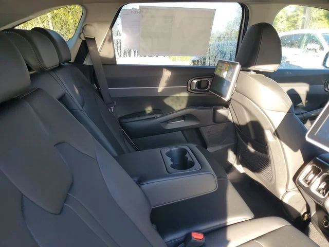 New 2025 Glacial White Pearl Kia S image 31
