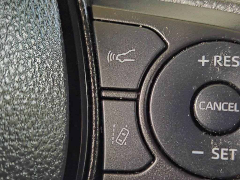 Used 2023  Toyota XLE image 34