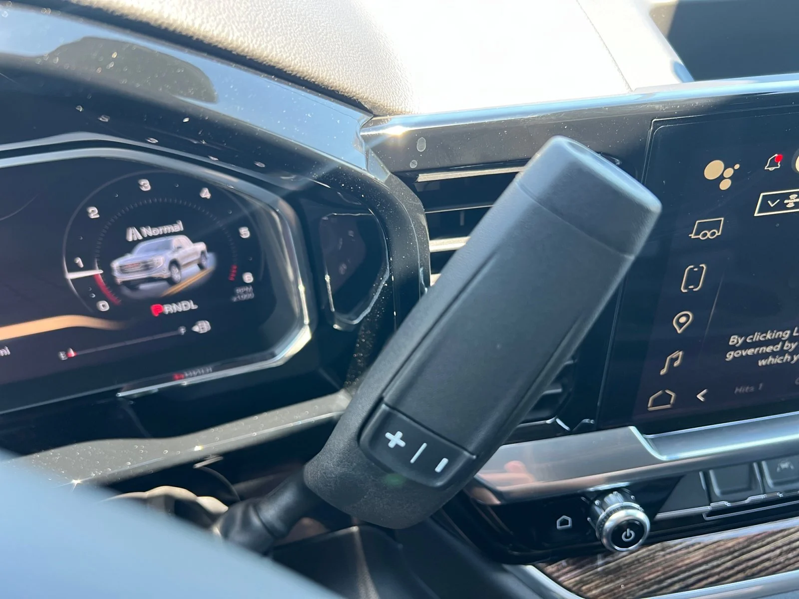New 2026 Summit White GMC Elevation image 20