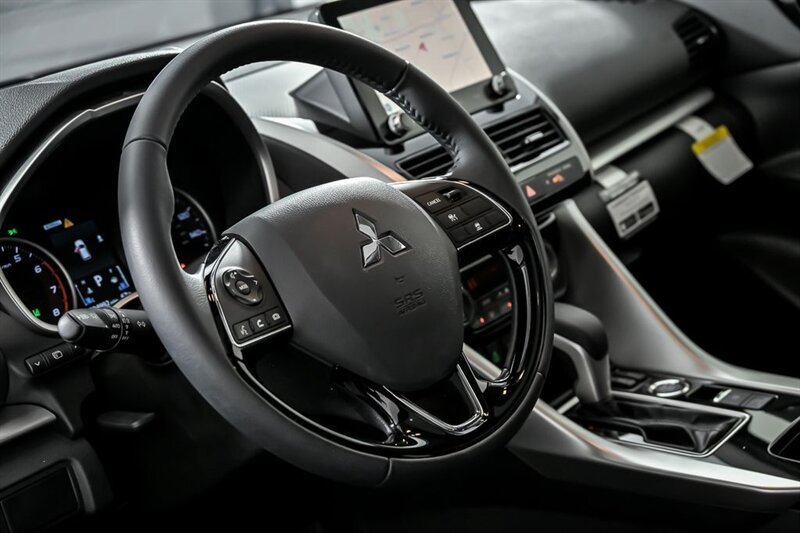 2025 Mitsubishi Eclipse Cross SE - Photo 16