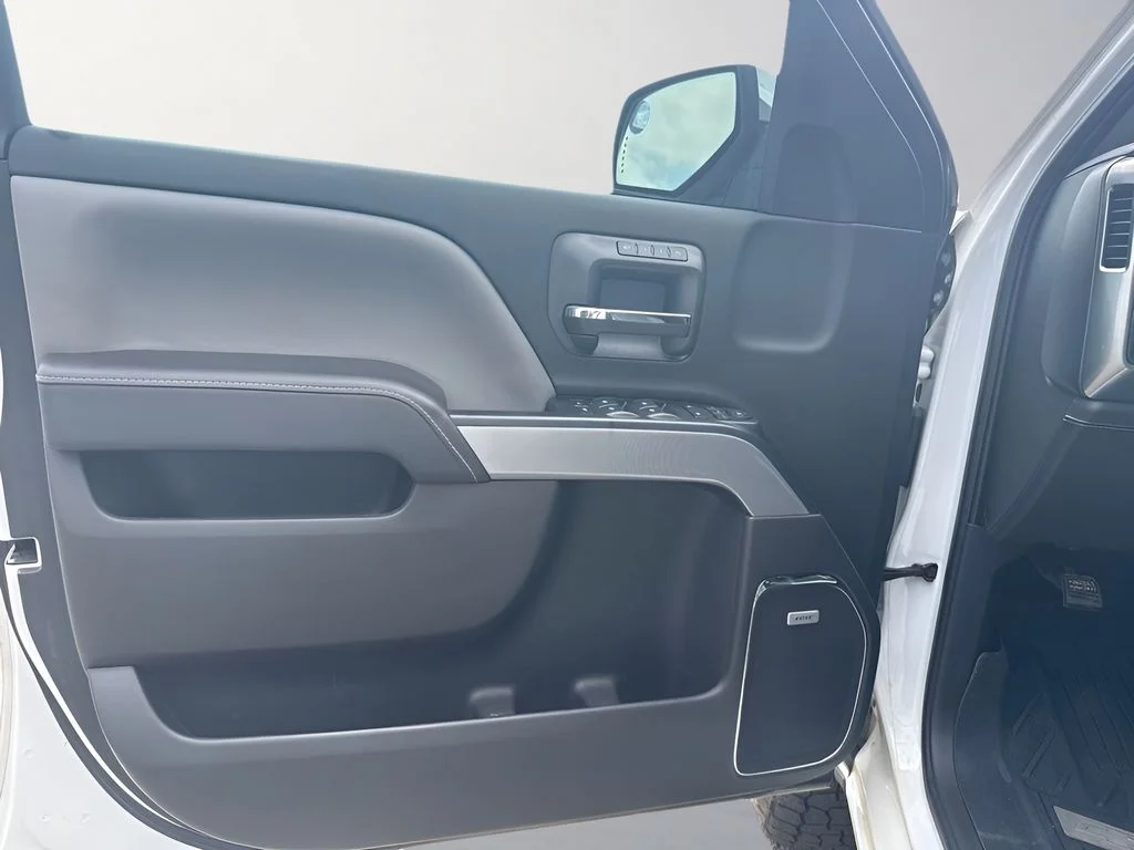 Used 2018 White Chevrolet LTZ image 24