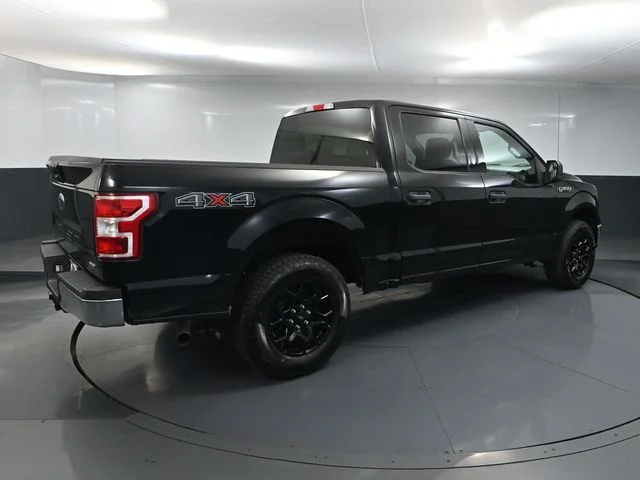 Used 2018 Black Ford XLT image 4