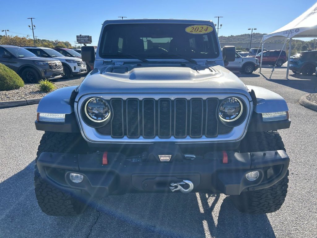 Certified Used 2024 Silver Zynith Clearcoat Jeep Rubicon X image 8