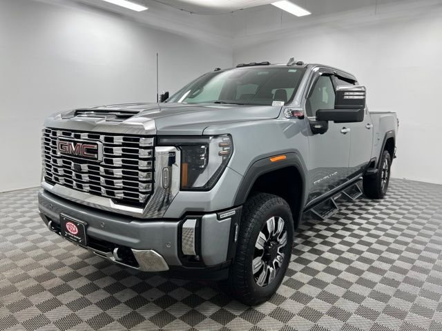 Used 2024 Silver GMC Denali image 2