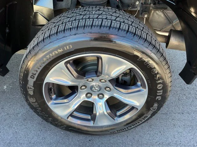Certified Used 2019 Granite Crystal Clearcoat Metallic Ram Laramie image 16