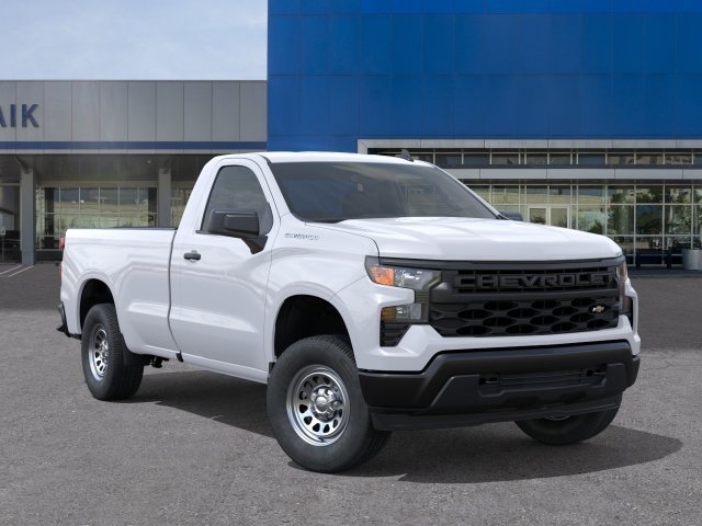 New 2026 Summit White Chevrolet WT image 7
