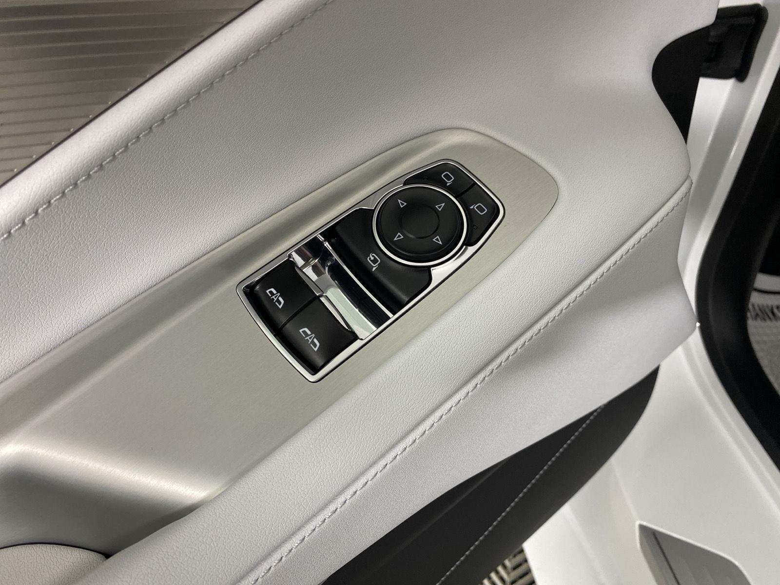 Used 2023 Arctic White Chevrolet 2LT image 18