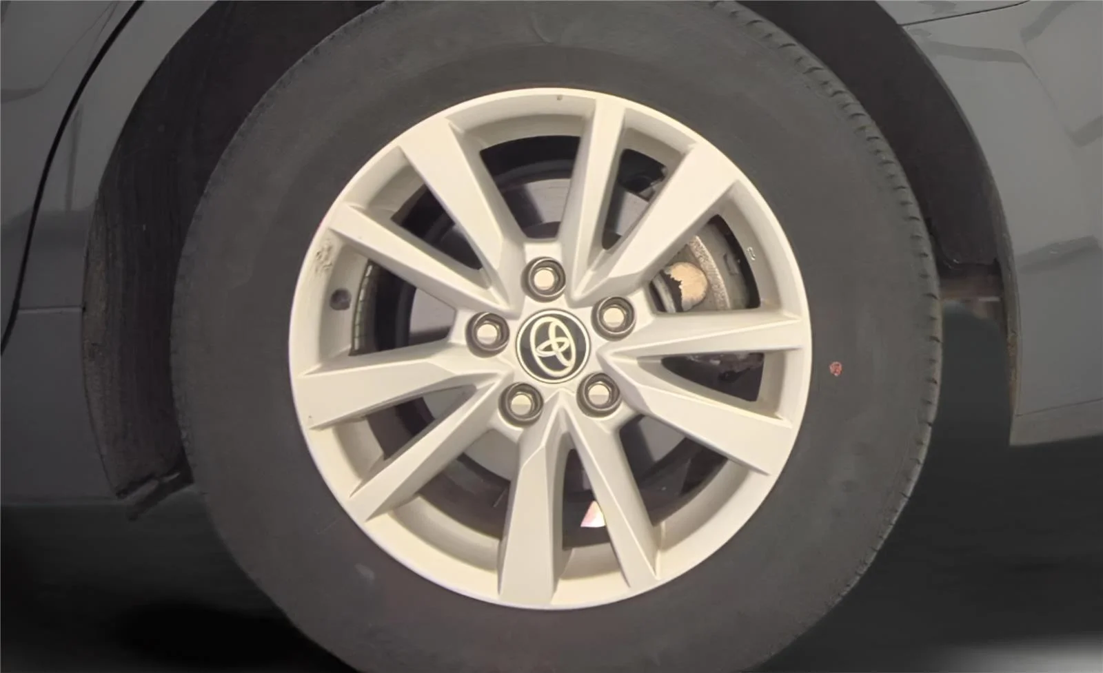Used 2025 Underground Toyota LE AWD image 22