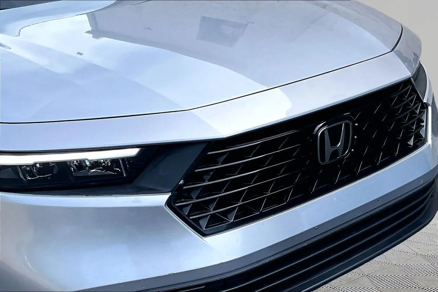Used 2024 Solar Silver Metallic Honda EX image 30