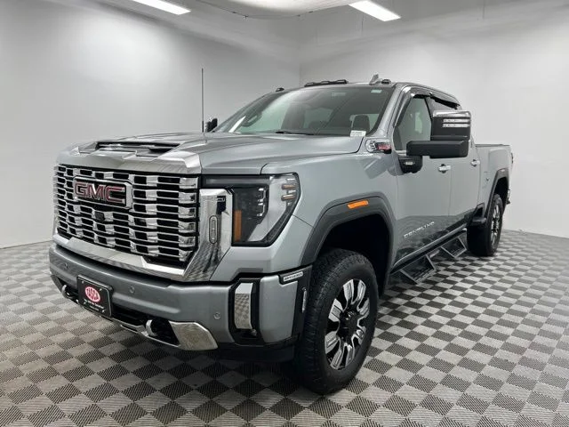 Used 2024 Silver GMC Denali image 2