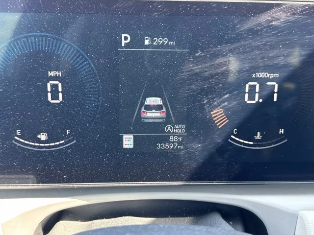 Used 2025 Silver Hyundai SEL image 49
