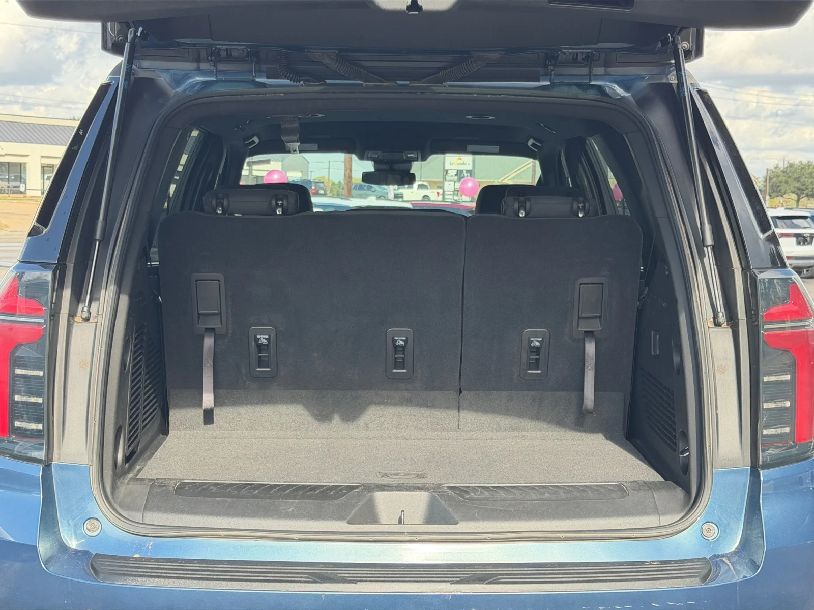 Used 2025 Lakeshore Blue Metallic Chevrolet LS image 19