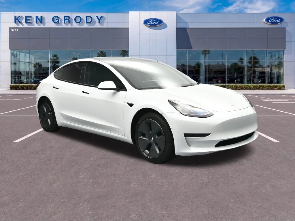 2022 Tesla Model 3 Base