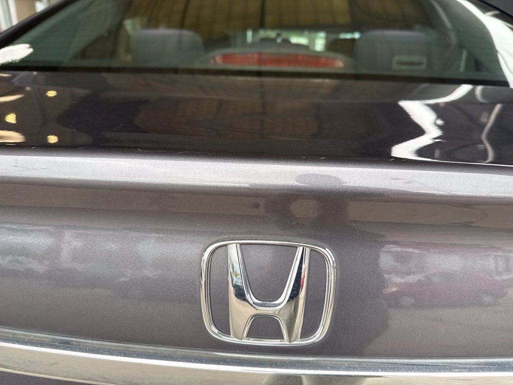Used 2015  Honda SE image 4