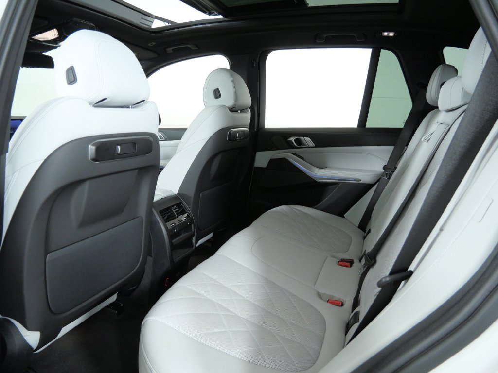 Certified Used 2024 Mineral White Metallic BMW xDrive40i image 36
