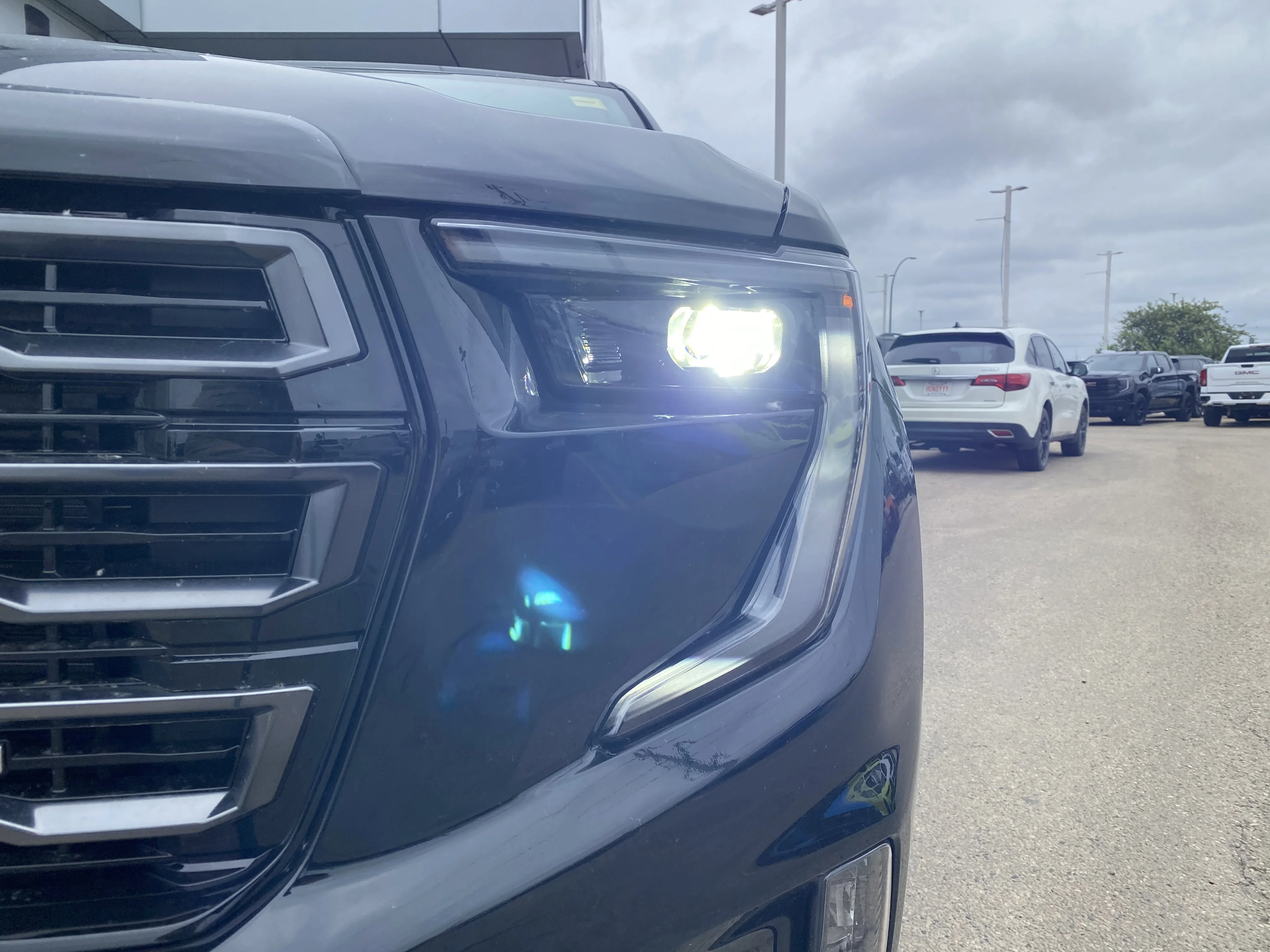 New 2026 EBONY TWILIGHT METALLIC GMC AT4 image 10
