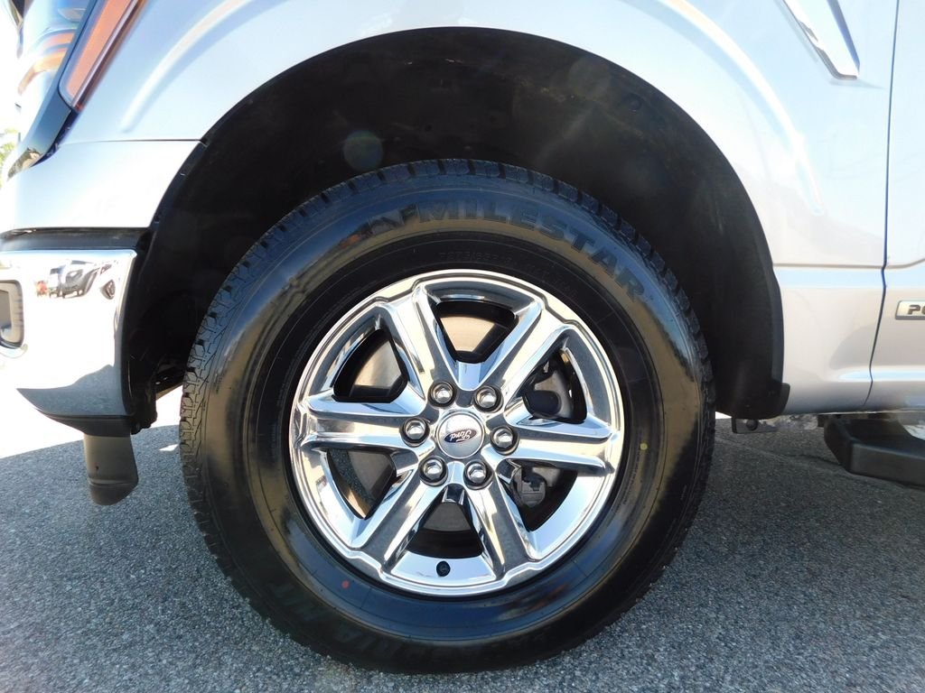 Used 2024 Silver Ford XLT image 15