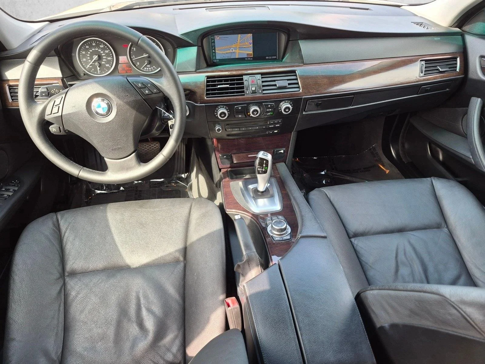 Used 2009 Alpine White BMW 528i image 18