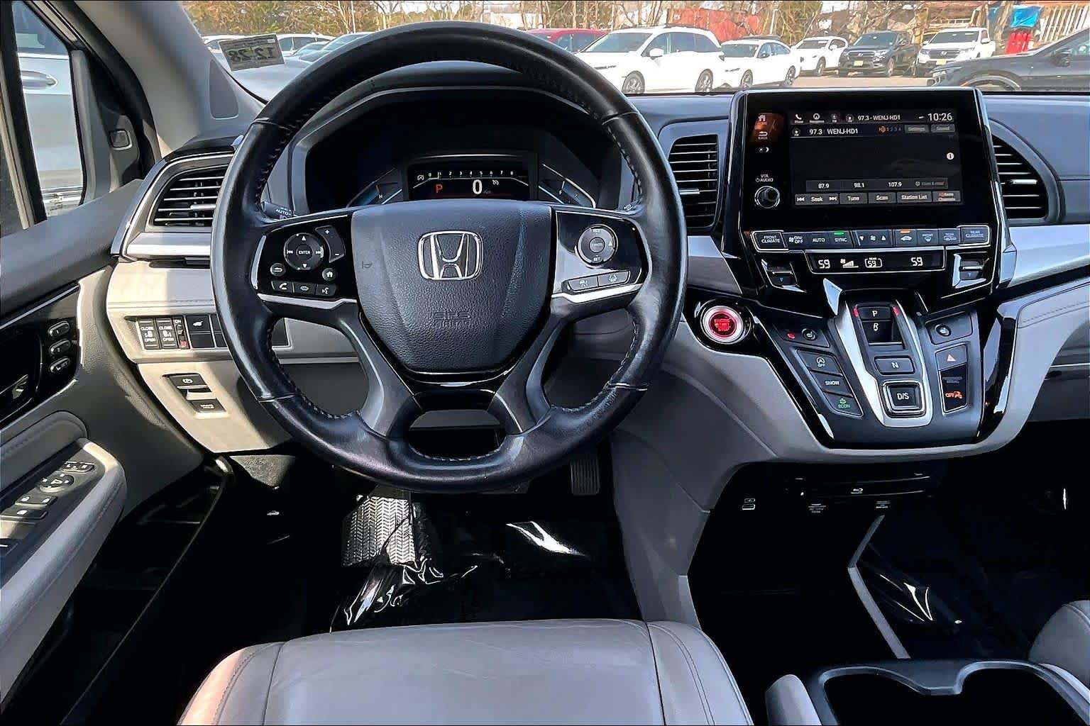 2024 Honda Odyssey Touring - Photo 6