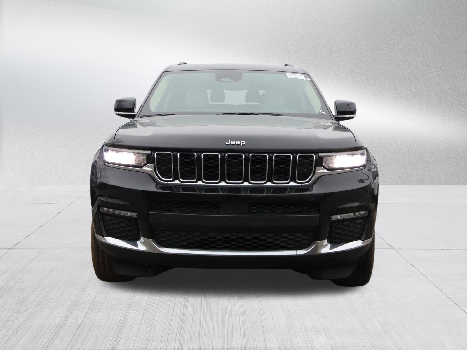 Used 2021 Jeep Grand Cherokee L Limited with VIN 1C4RJKBG1M8186083 for sale in Kansas City