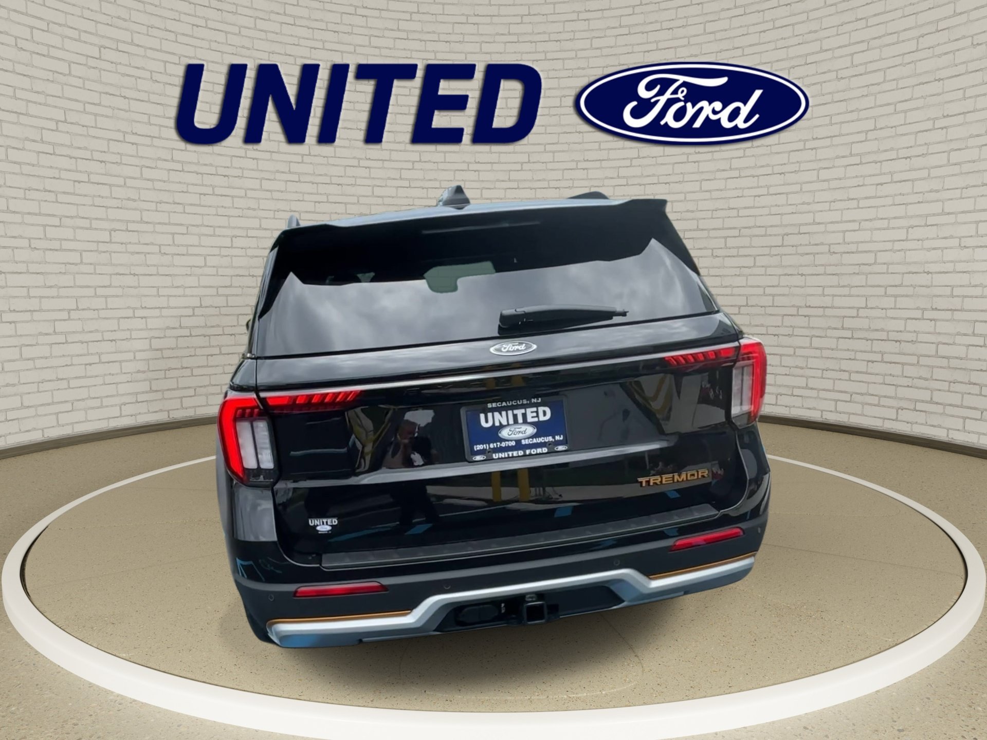 New 2026 Agate Black Metallic Ford Tremor® image 7