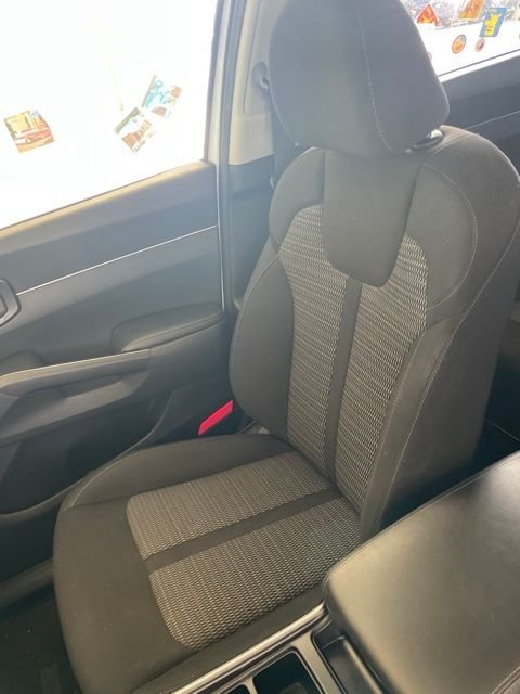 Used 2023 White Kia LX image 18