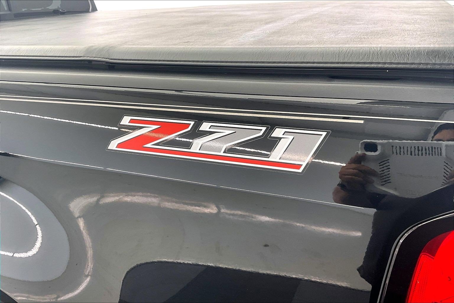 Used 2019 Black Chevrolet 2WD Z71 image 7