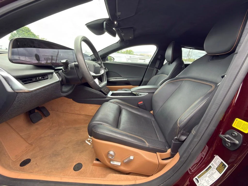 Used 2024 Red Lucid Touring image 6