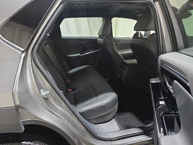 Used 2023 Smoked Carbon Subaru Limited image 32