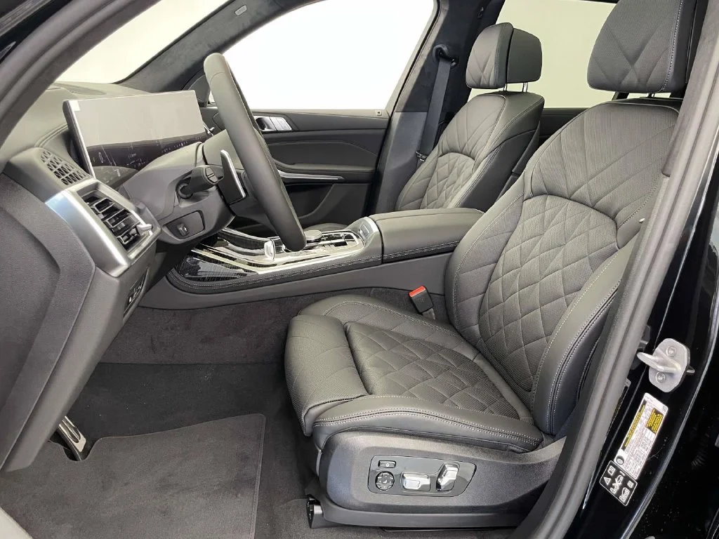 New 2027 Black BMW xDrive40i image 13