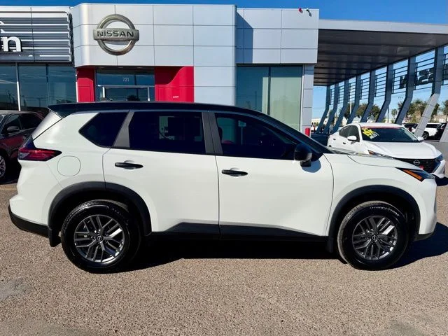 Used 2025 White Nissan S image 8