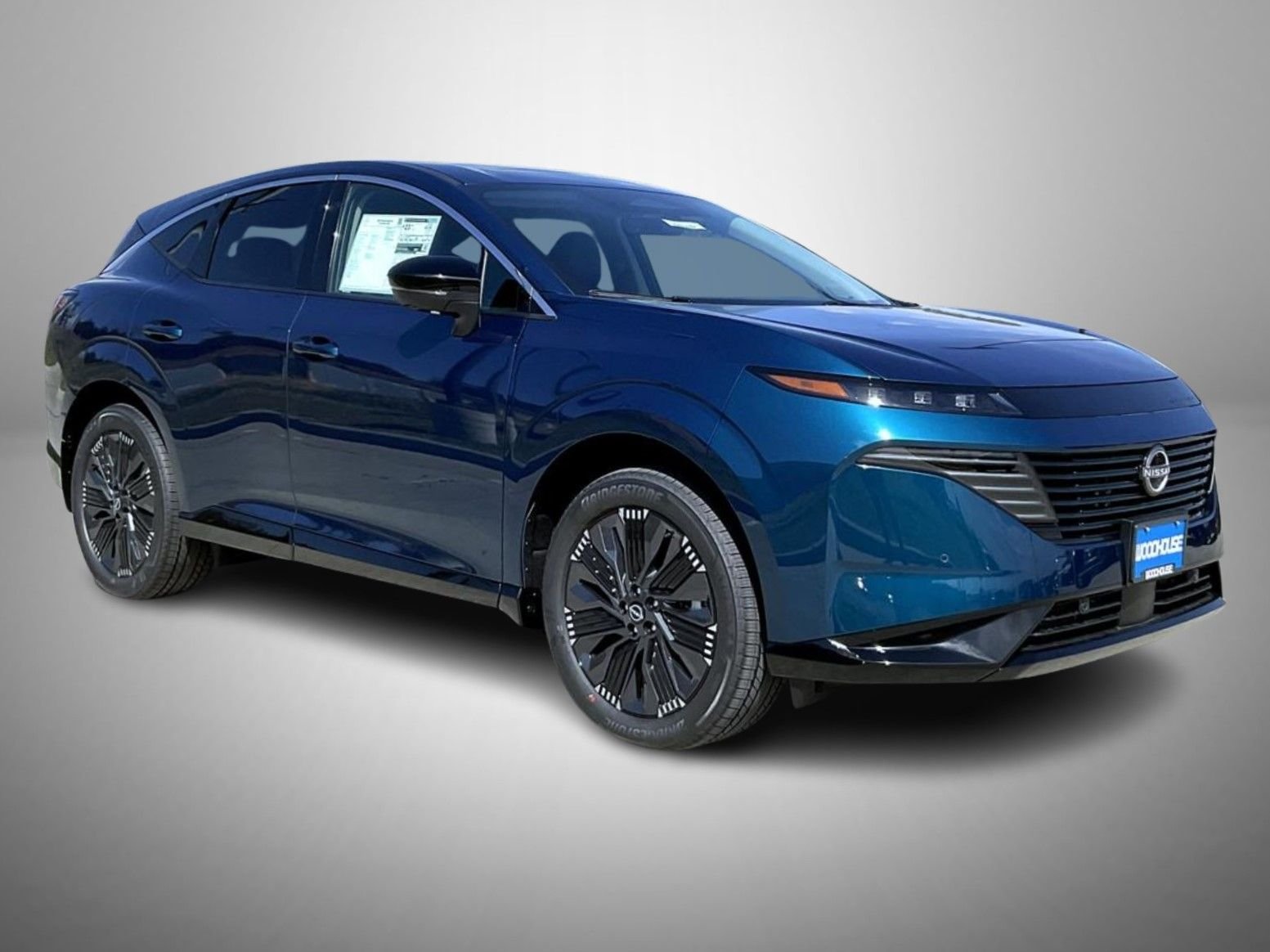 New 2026 Pearl Metallic Nissan Platinum image 3