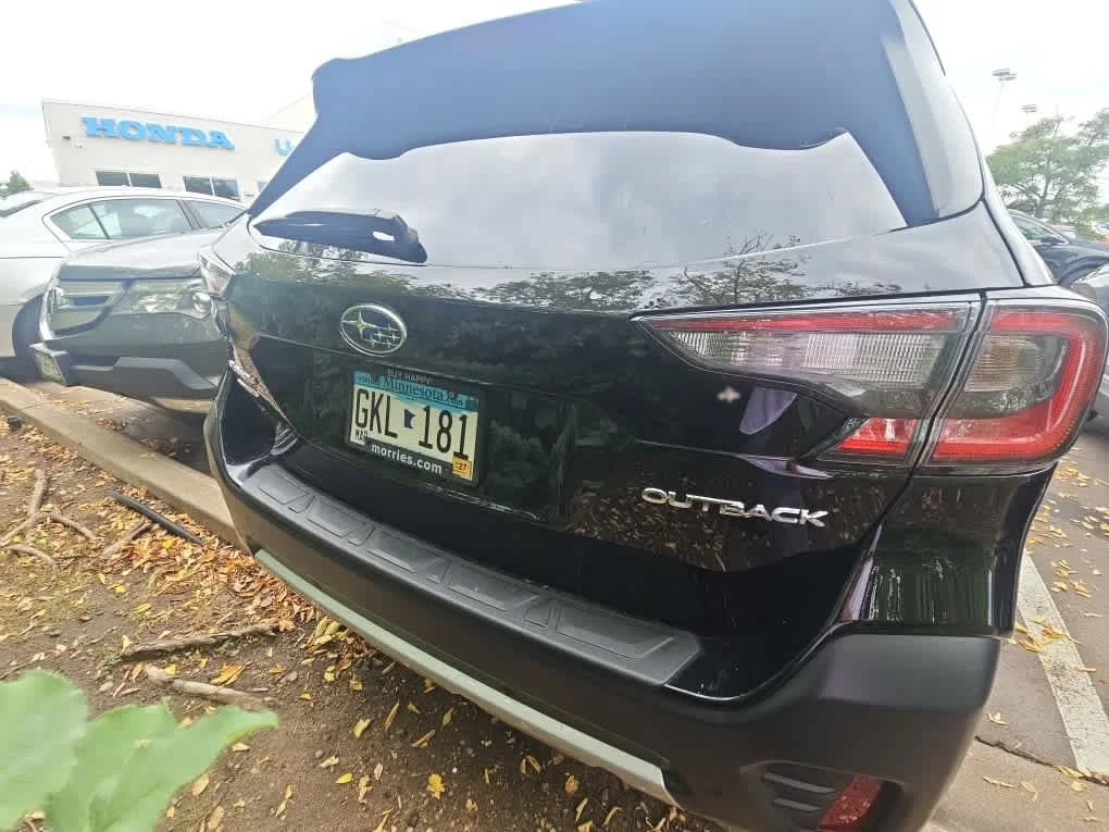 Used 2021 Crystal Black Silica Subaru Limited image 5