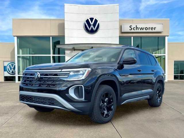 New 2026 Deep Black Pearl Volkswagen Peak Edition 4Moti image 2