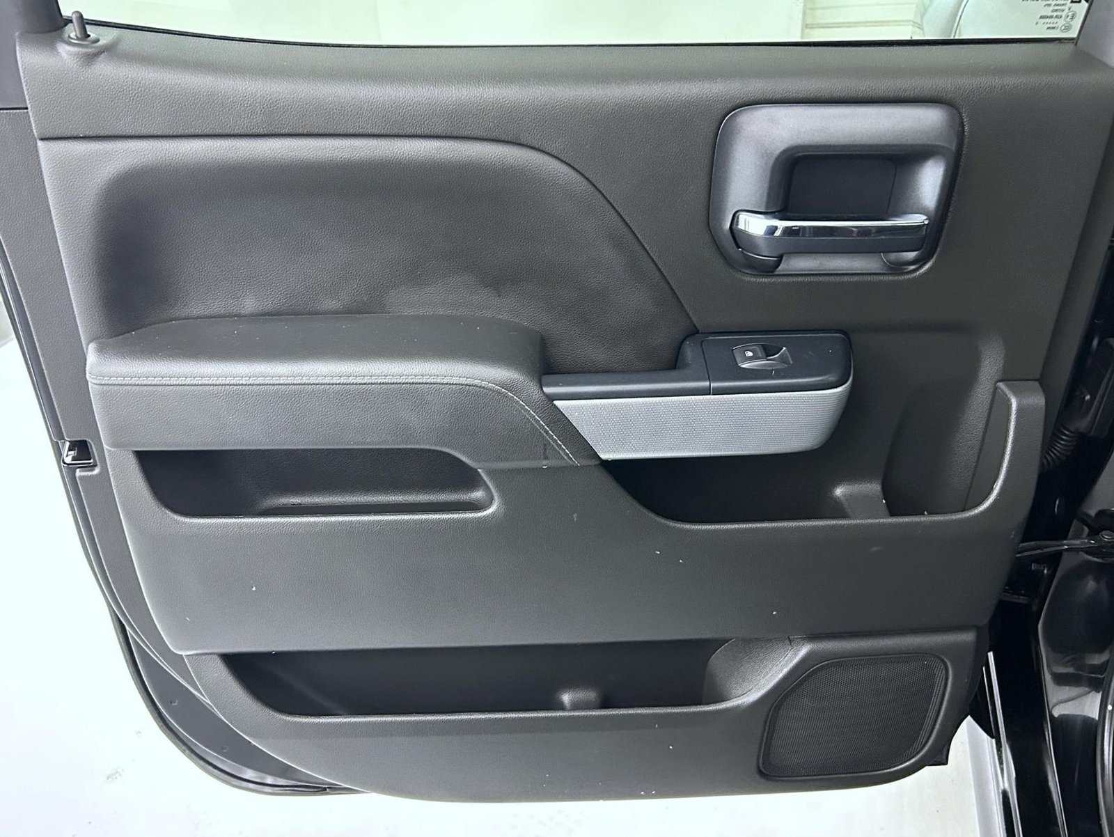 Used 2018 Black Chevrolet LTZ image 20