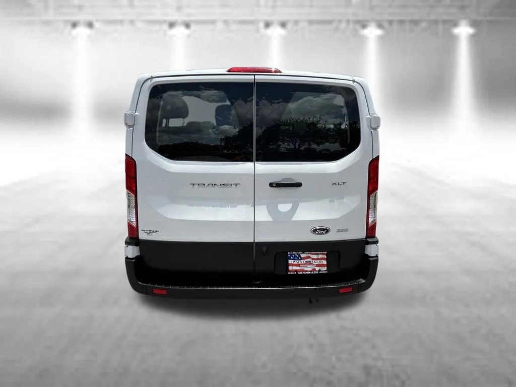 Certified Used 2025 Oxford White Ford XLT image 5