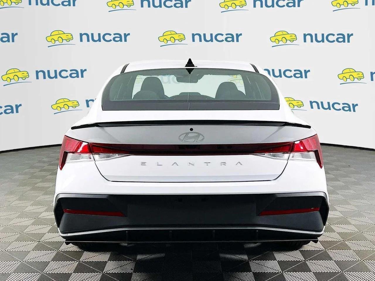 2026 Hyundai Elantra — photo 6