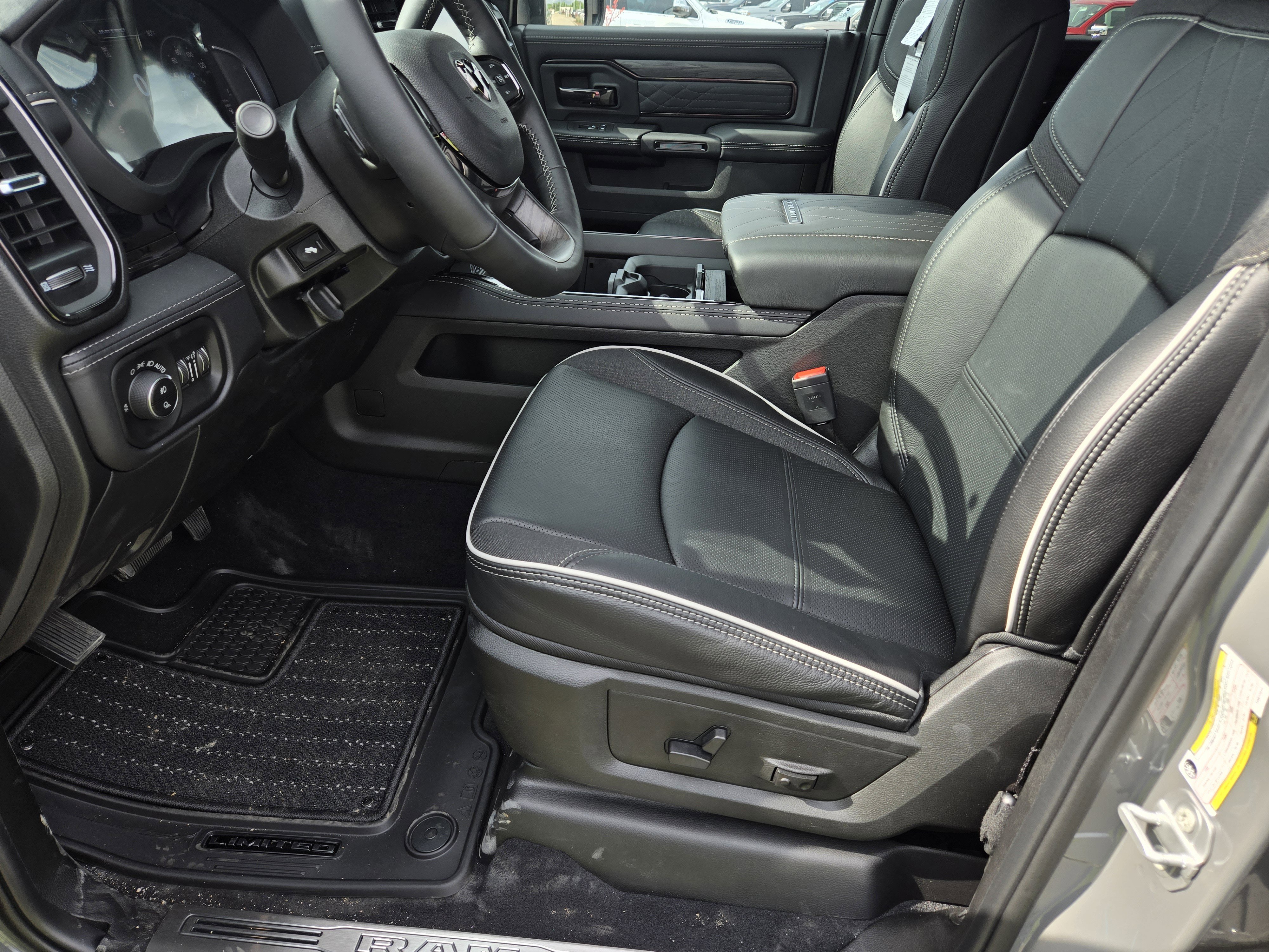 New 2026 Ceramic Gray Clearcoat Ram Limited image 15