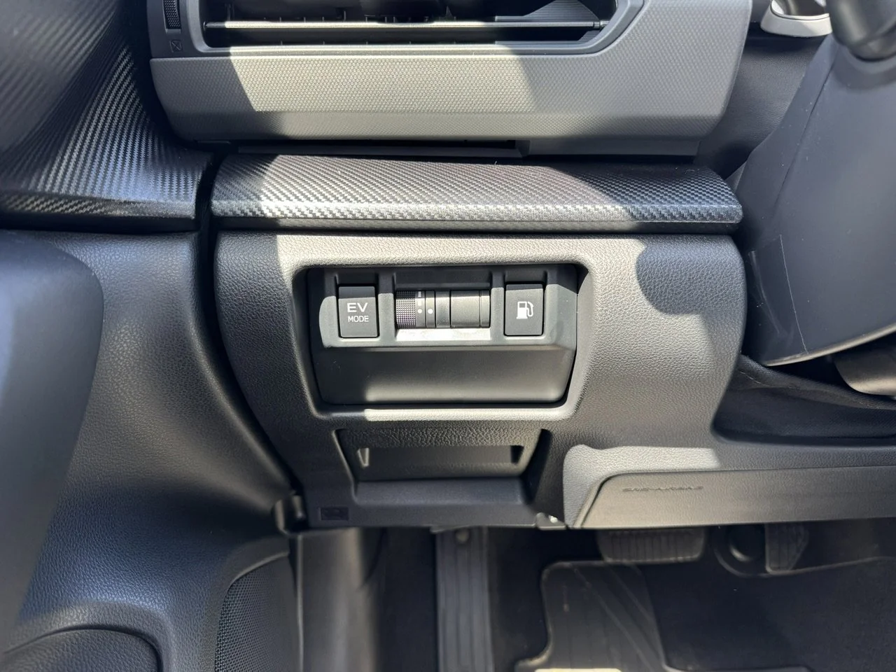 New 2026 Sand Dune Pearl Subaru Limited Hybrid image 34