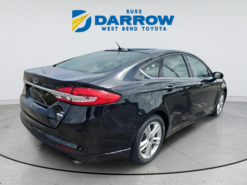 Used 2018 Black Ford SE image 5