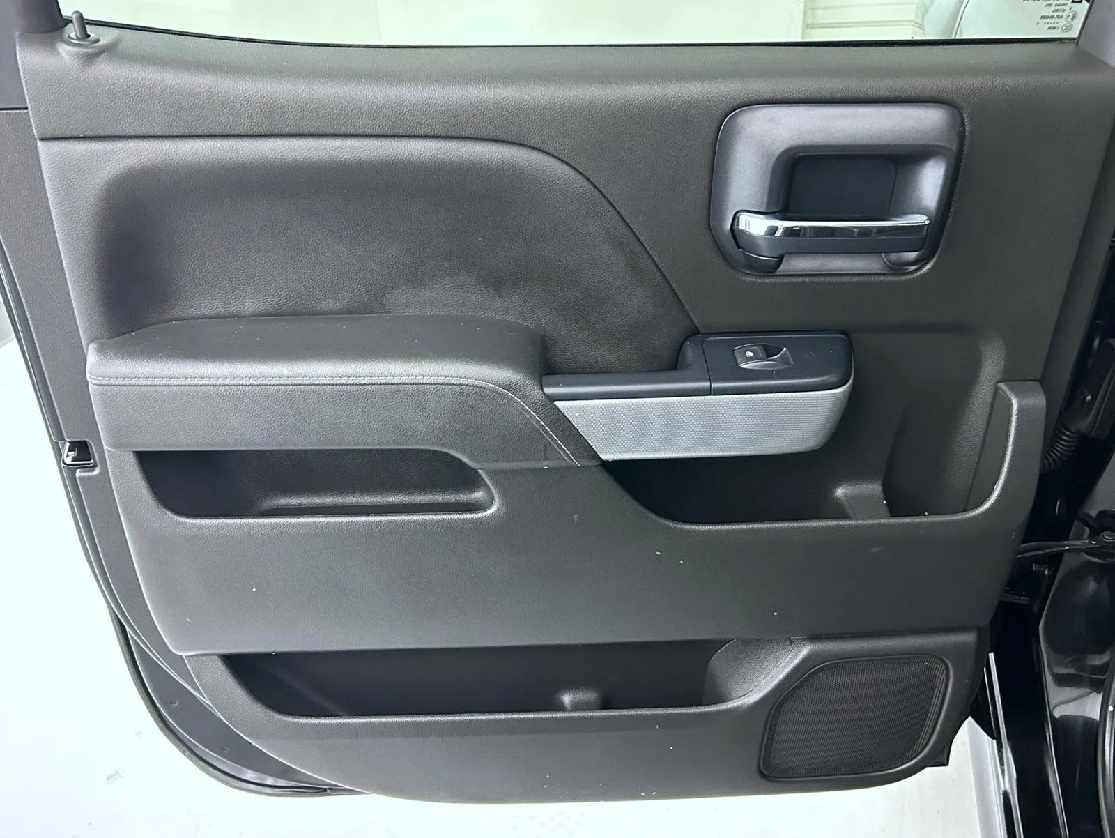Used 2018 Black Chevrolet LTZ image 20