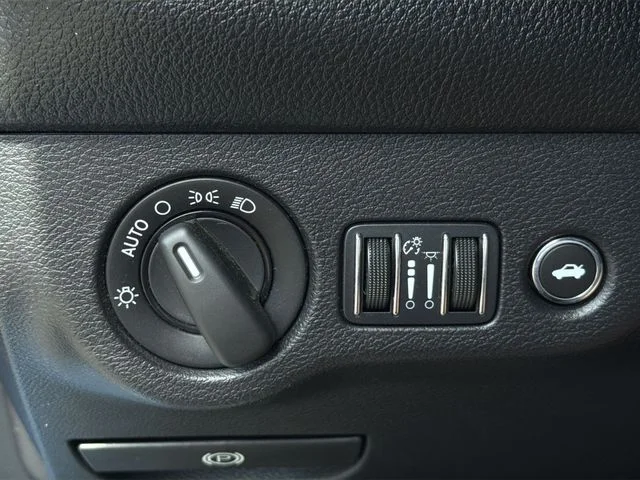 Used 2015 Blue Dodge SRT Hellcat image 29
