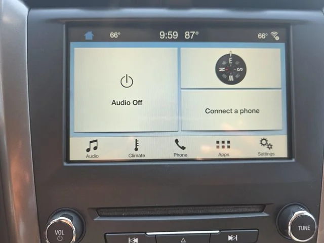 Used 2018 Silver Ford SE image 21